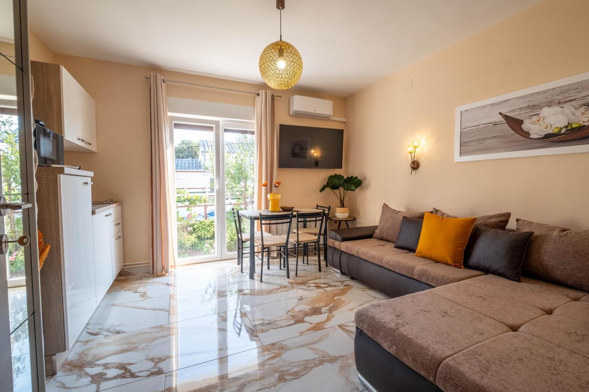 Premium Relax Rooms Novi Vinodolski Exterior photo